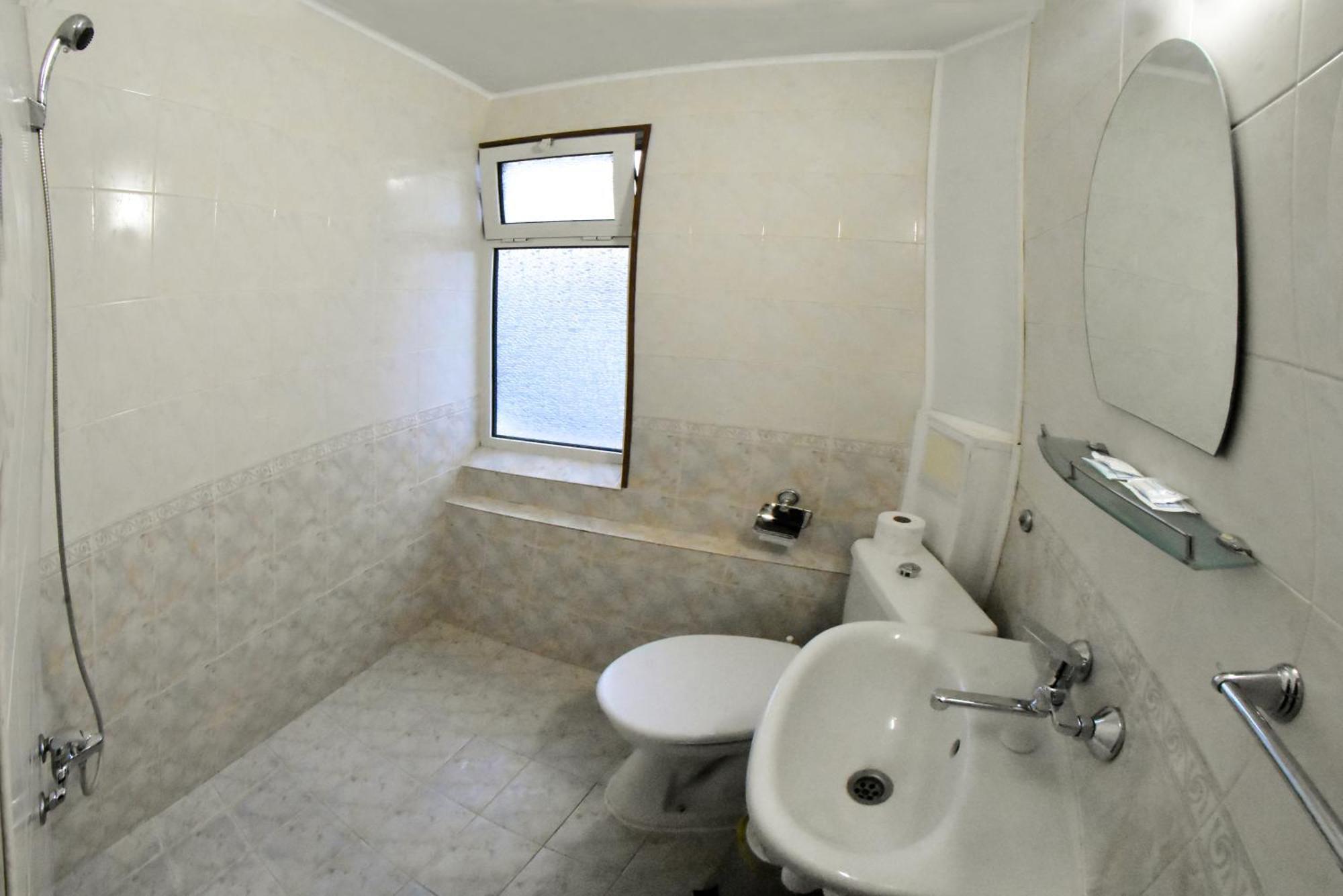 Hotel Rade 1 Vratsa Ngoại thất bức ảnh
